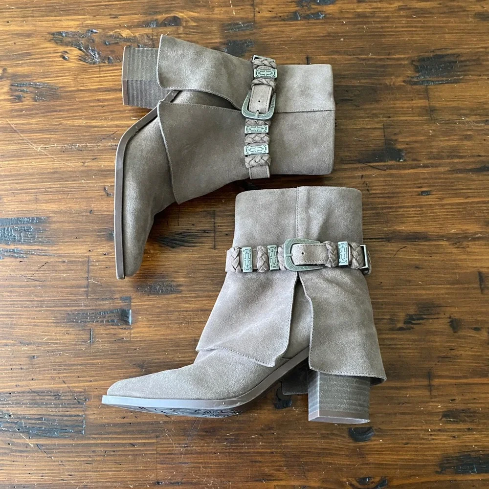 Crown Vintage Braydon Taupe Suede Ankle Boots Size 7.5 Pointed Toe Buckle Strap